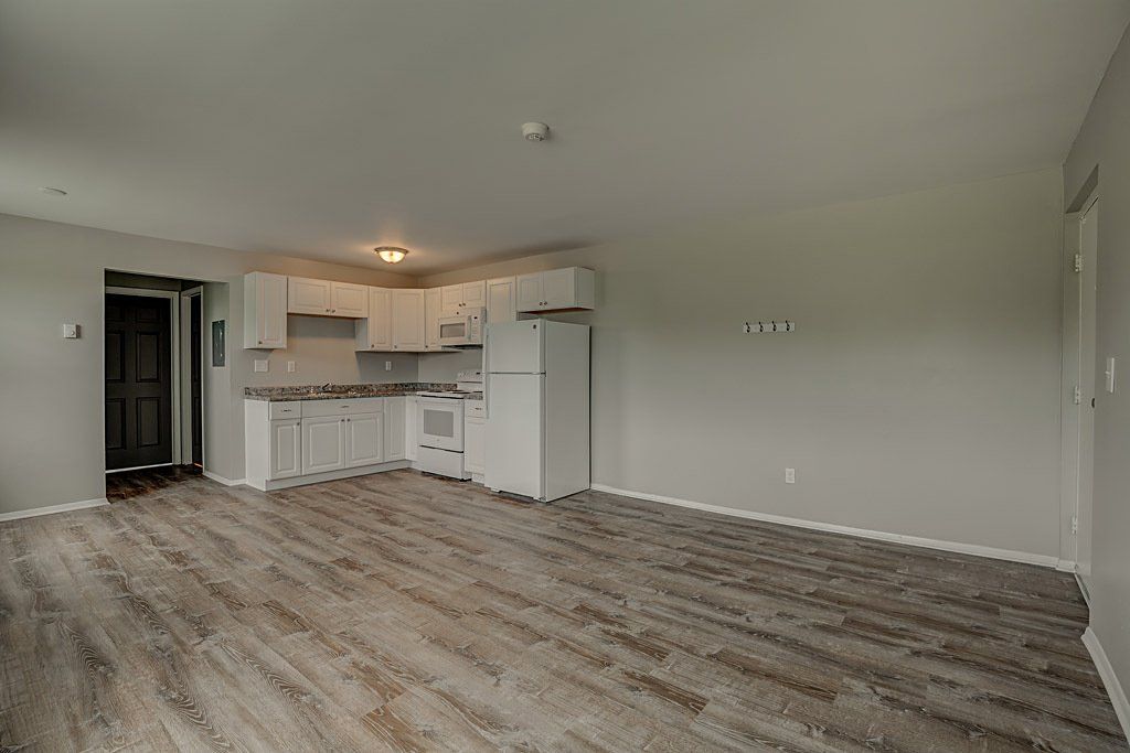 Clough Pike Living Room Photo