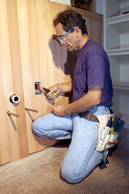 PLOMERO ELECTRICISTA PTM