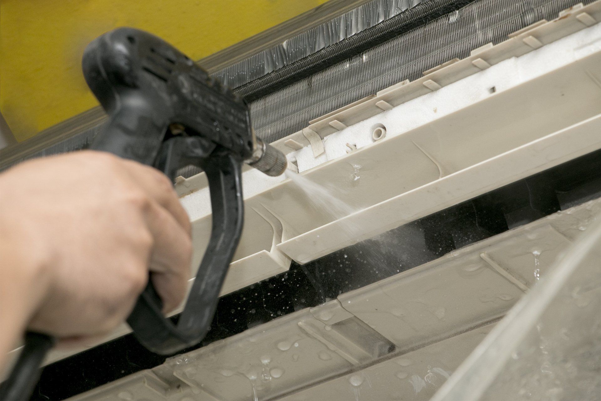 Aircon Cleaning Maintenance — Tampa, Florida — Howard's Electrical Services Co.