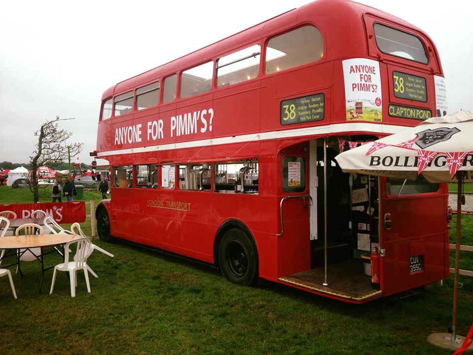 routemaster mobile bus bar in action 