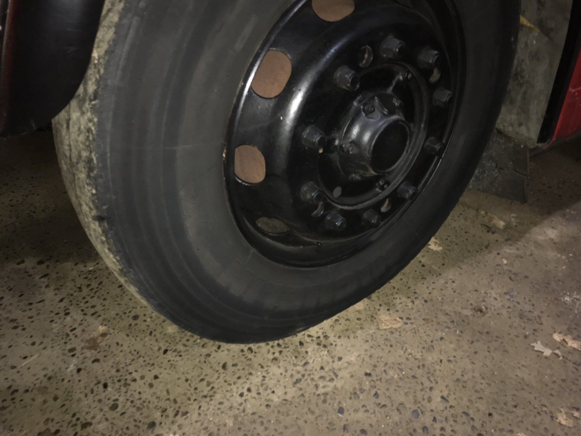 Mobile bar wheel on the ground 