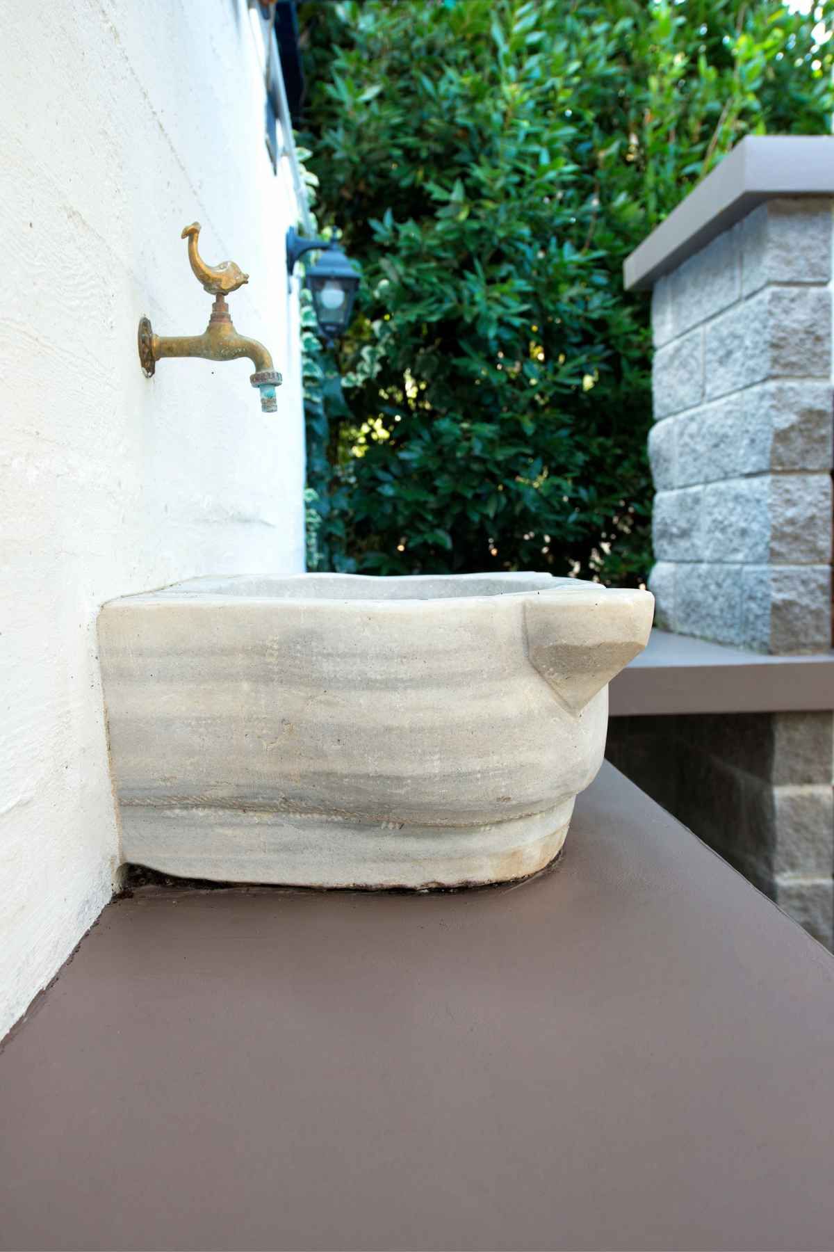 outdoor sink