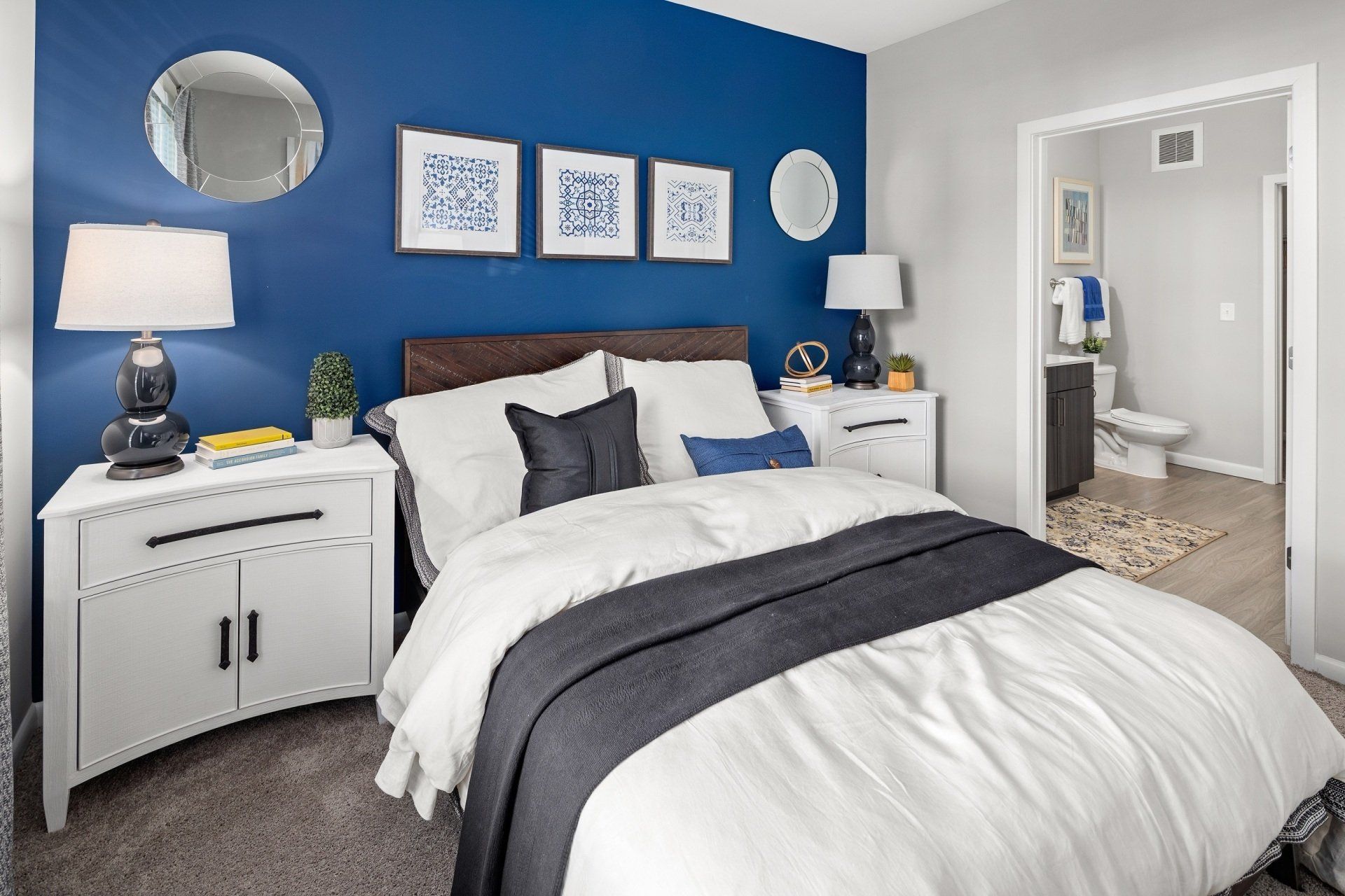 Bedroom at Boulders Lakeside.