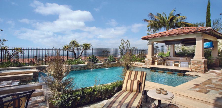 Pool with Casual Feel — Newport Beach, CA — Urban Landscape