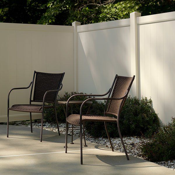 vinyl & composite fences