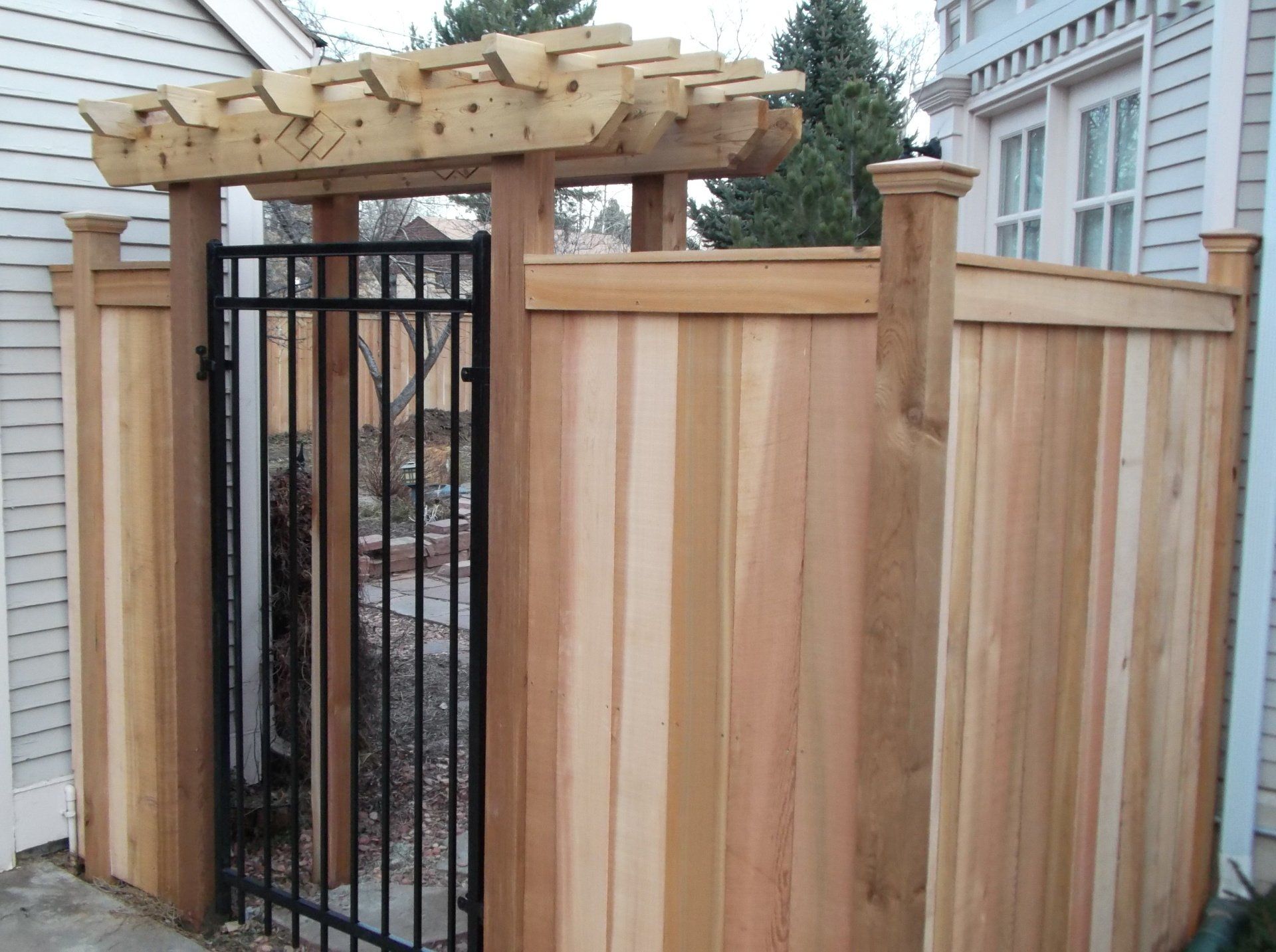 custom fence design
