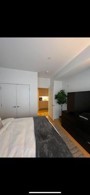 A Bedroom With a Large Bed