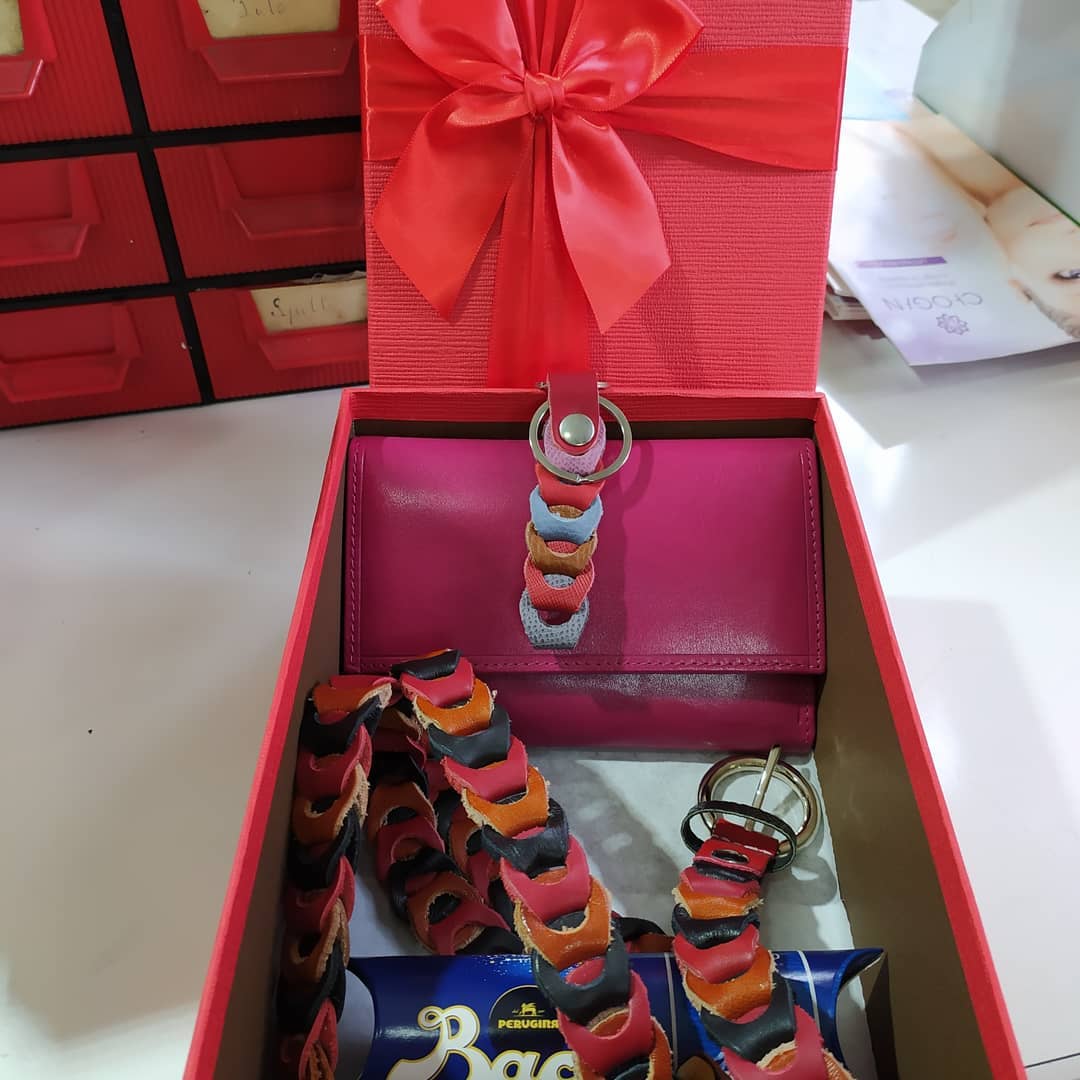 cintura e portafoglio