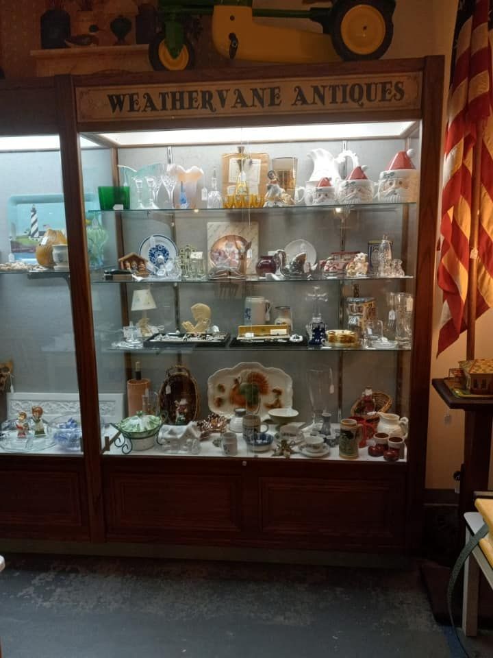 north hill antiques store