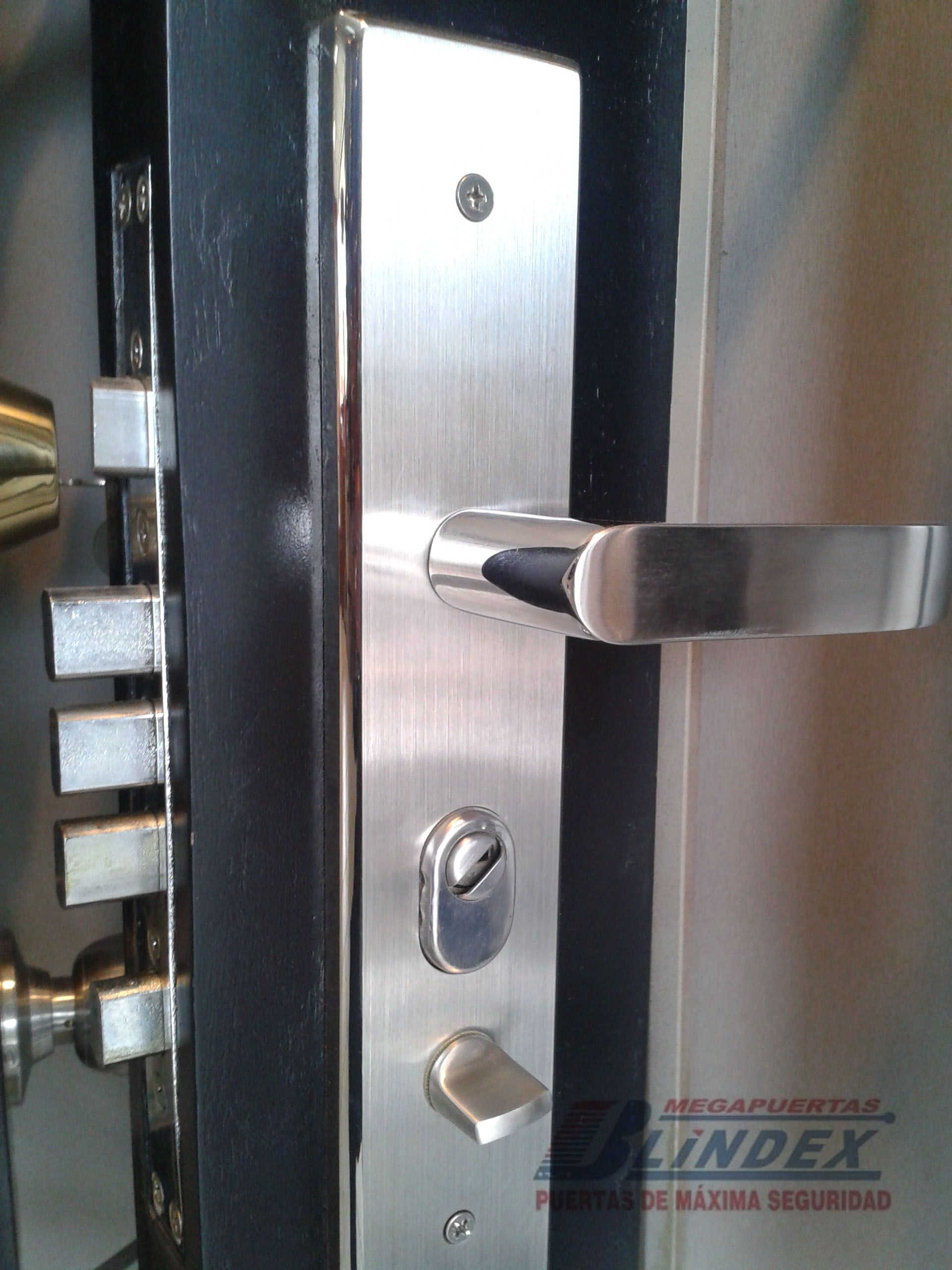 megablindex -trabajos de puertas de seguridad
