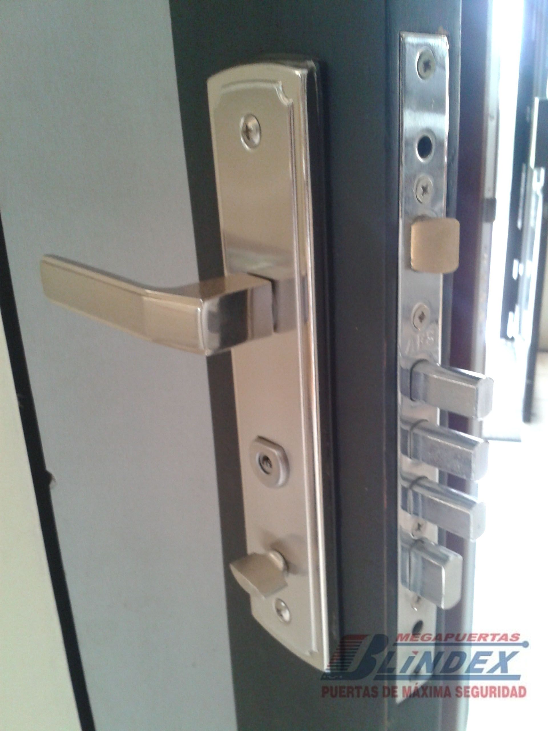 megablindex -trabajos de puertas de seguridad