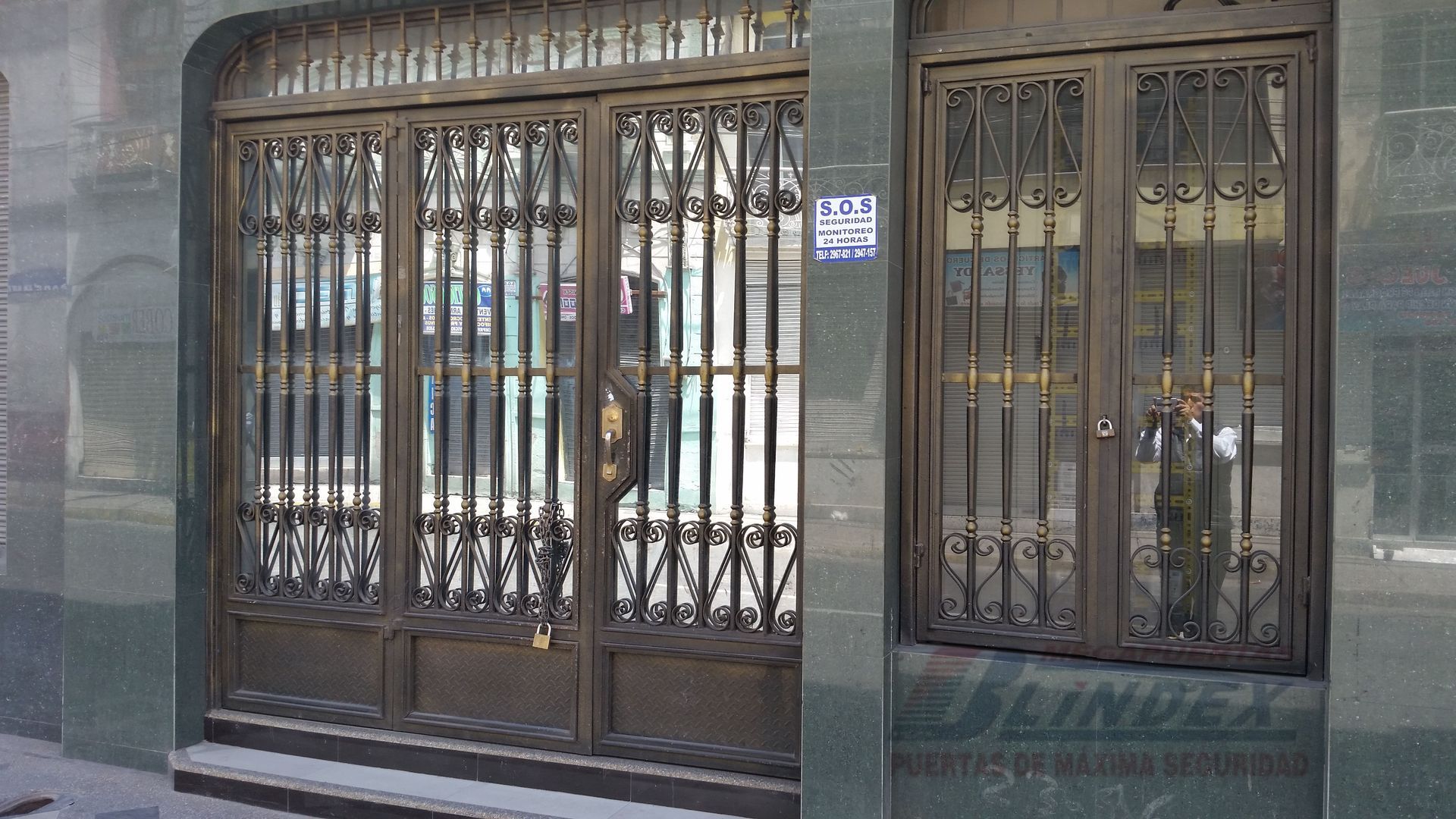 megablindex -trabajos de puertas de seguridad