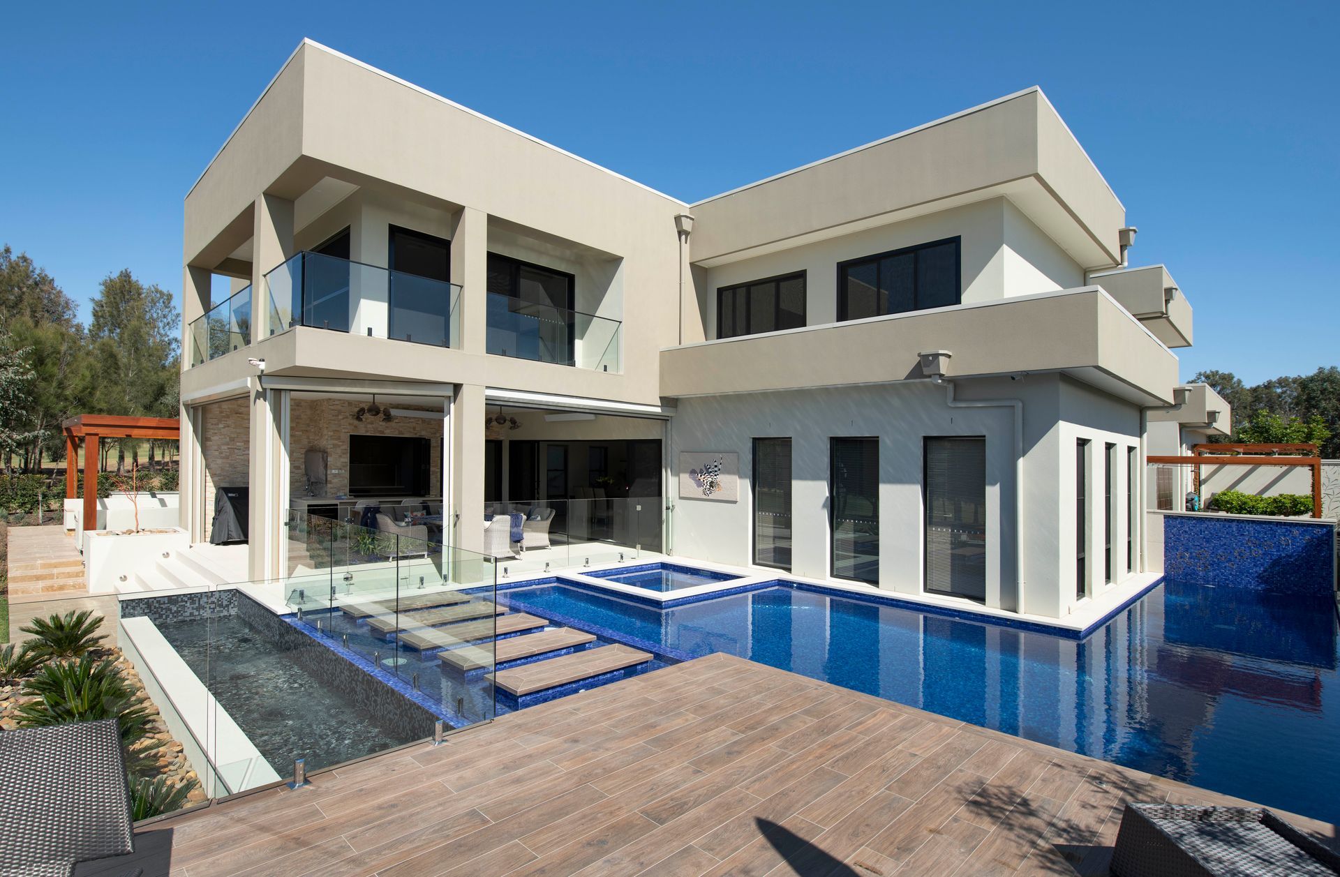 Exterior of international travellers