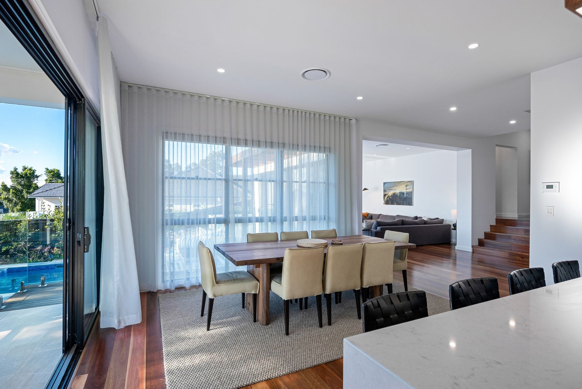 Alternate interior shot of vintage golfs & reds