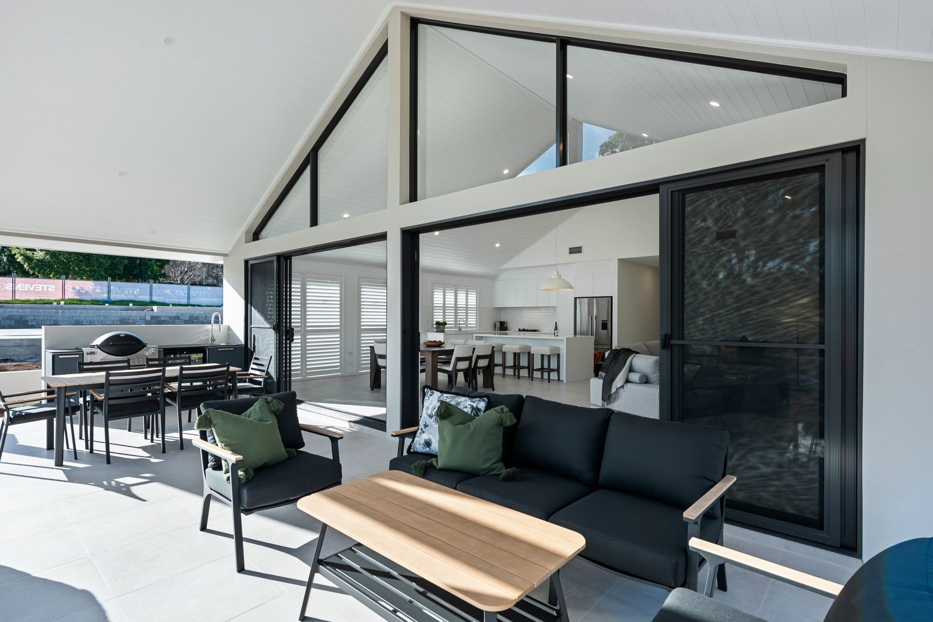 Outside entertaining area of narrow lot housing