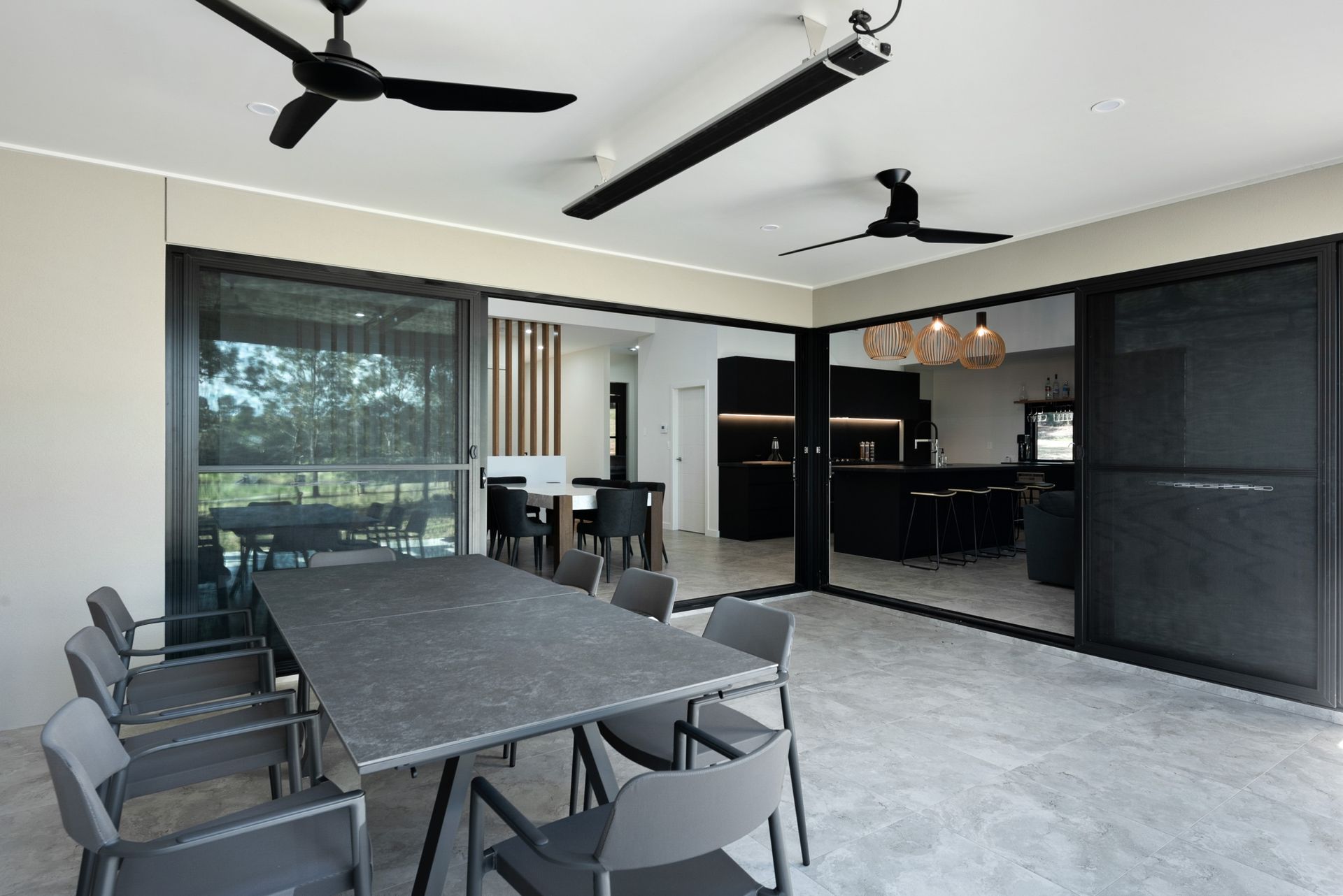 Outside entertaining area of Entertainer's delight