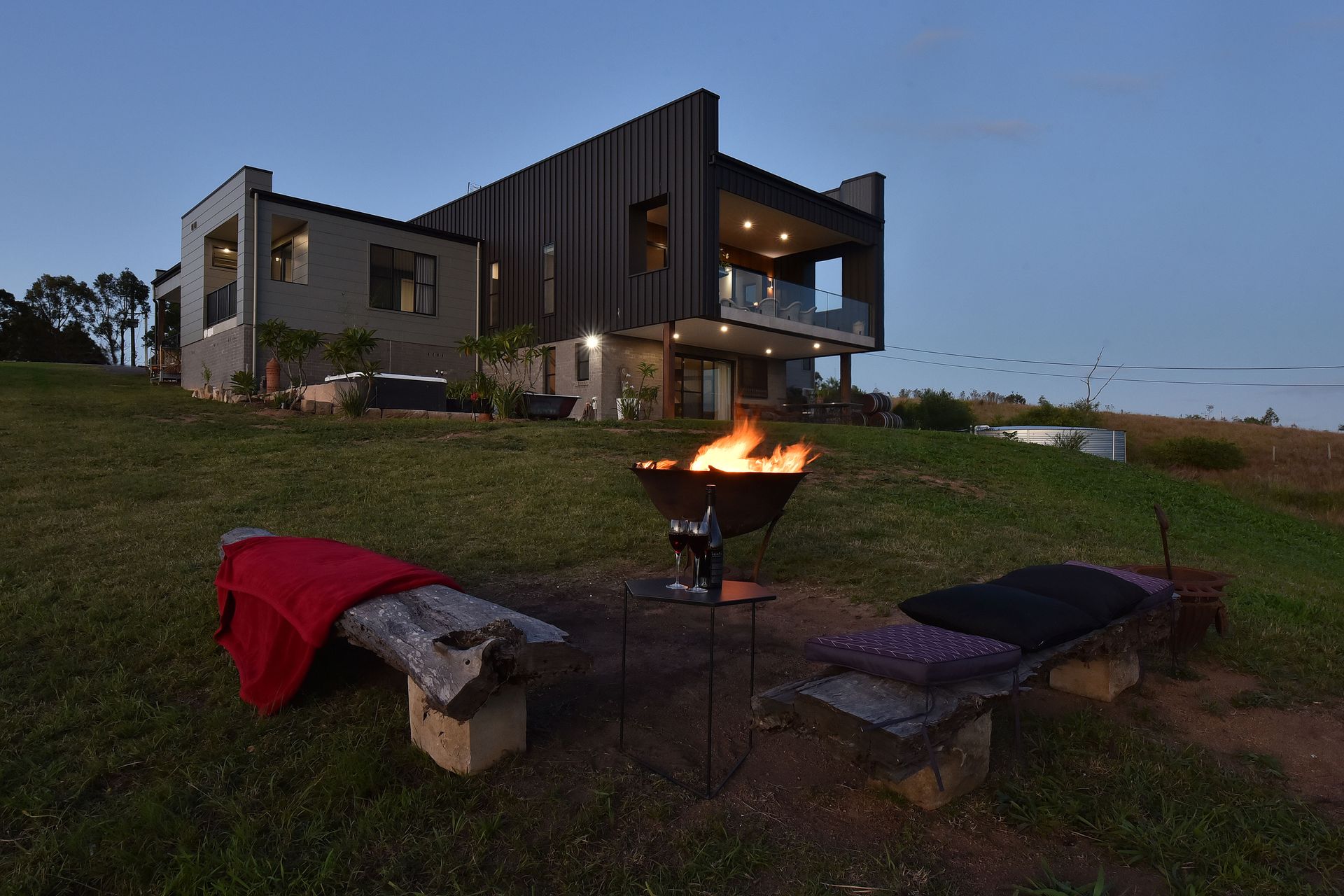Outdoor firepit of Panorama House