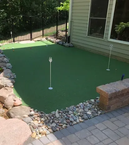 Custom artificial putting greens in Loretto MN