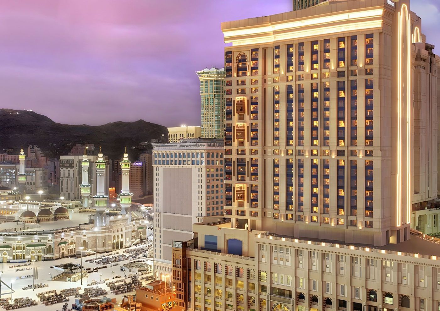 A landmark development on the western border of the Grand Mosque in Mecca, the Jabal Omar project is one of the most significant real estate initiatives in the city. It features 39 hotel towers, extensive commercial centers, and multi-functional facilities—designed to accommodate the needs of millions of visitors annually while enhancing the urban fabric of the Holy City.