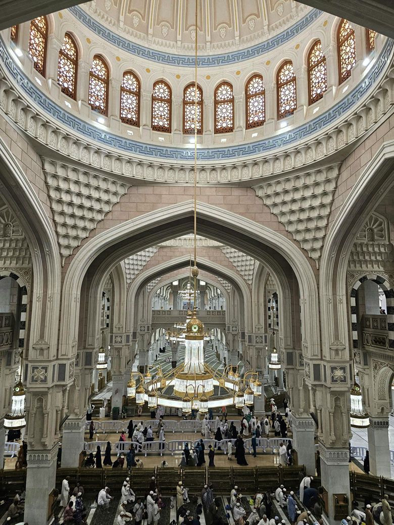 A landmark development on the western border of the Grand Mosque in Mecca, the Jabal Omar project is one of the most significant real estate initiatives in the city. It features 39 hotel towers, extensive commercial centers, and multi-functional facilities—designed to accommodate the needs of millions of visitors annually while enhancing the urban fabric of the Holy City.