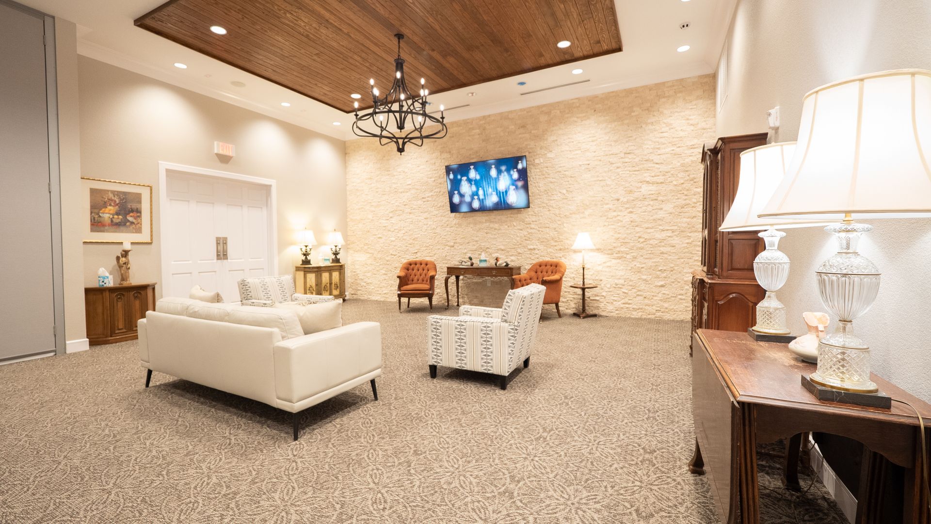 Lucas Funeral Homes