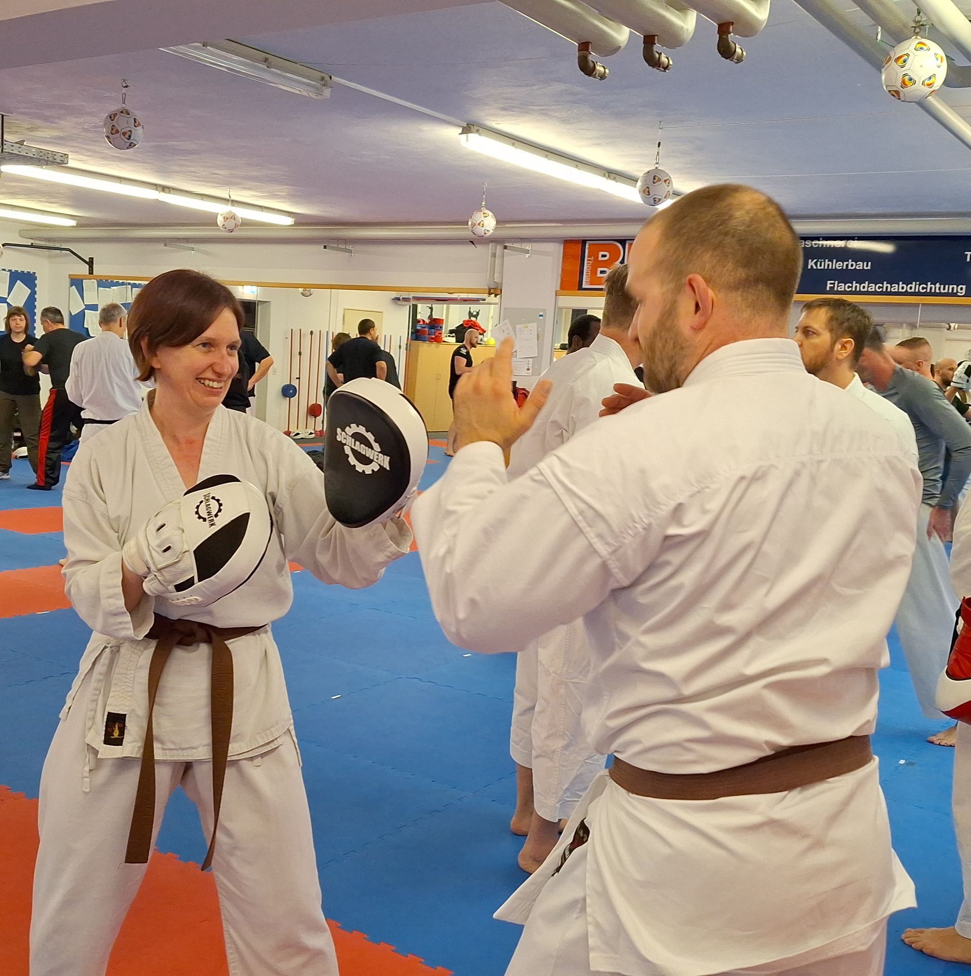 Kempo Karate Sigmaringen ein Verein für Kinder, Jugendliche, Erwachsene. Kampfsportverein mit der Stilrichtung Shaolin Kempo. Karateverein mit Vereinsleben.