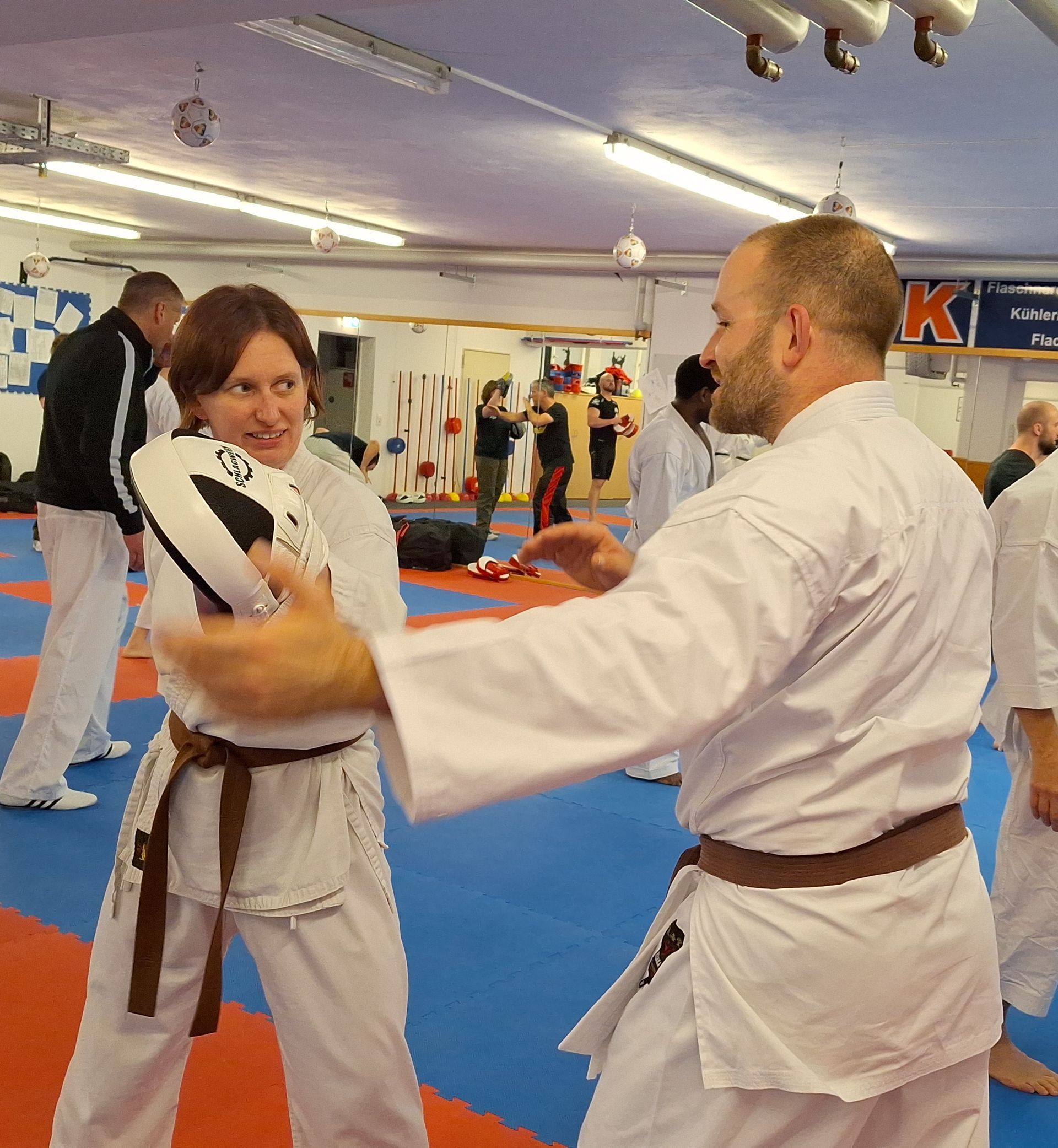 Kempo Karate Sigmaringen ein Verein für Kinder, Jugendliche, Erwachsene. Kampfsportverein mit der Stilrichtung Shaolin Kempo. Karateverein mit Vereinsleben.