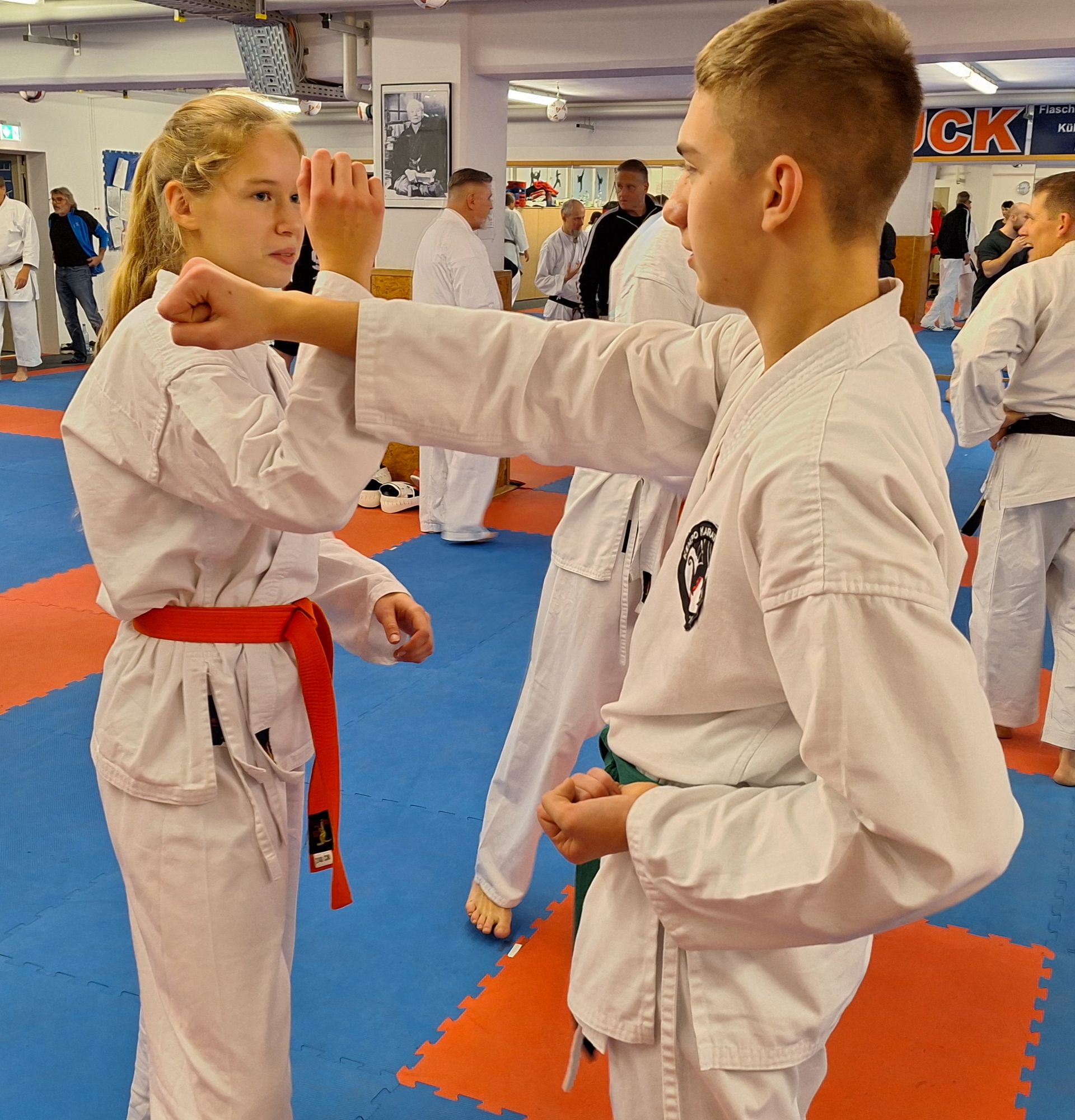 Kempo Karate Sigmaringen ein Verein für Kinder, Jugendliche, Erwachsene. Kampfsportverein mit der Stilrichtung Shaolin Kempo. Karateverein mit Vereinsleben.
