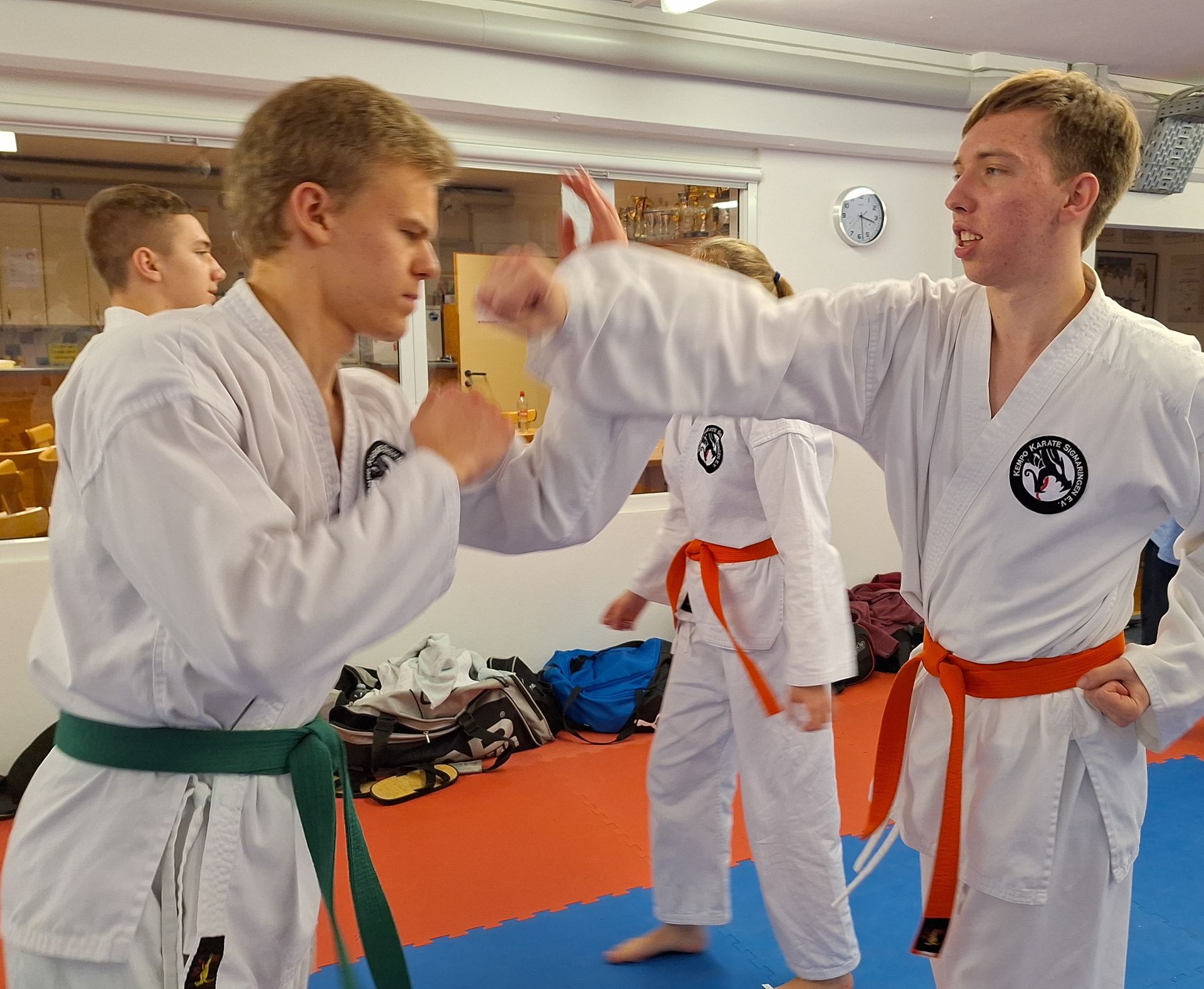 Kempo Karate Sigmaringen ein Verein für Kinder, Jugendliche, Erwachsene. Kampfsportverein mit der Stilrichtung Shaolin Kempo. Karateverein mit Vereinsleben.