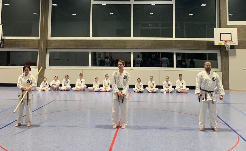 Kempo Karate Sigmaringen ein Verein für Kinder, Jugendliche, Erwachsene. Kampfsportverein mit der Stilrichtung Shaolin Kempo. Karateverein mit Vereinsleben.
