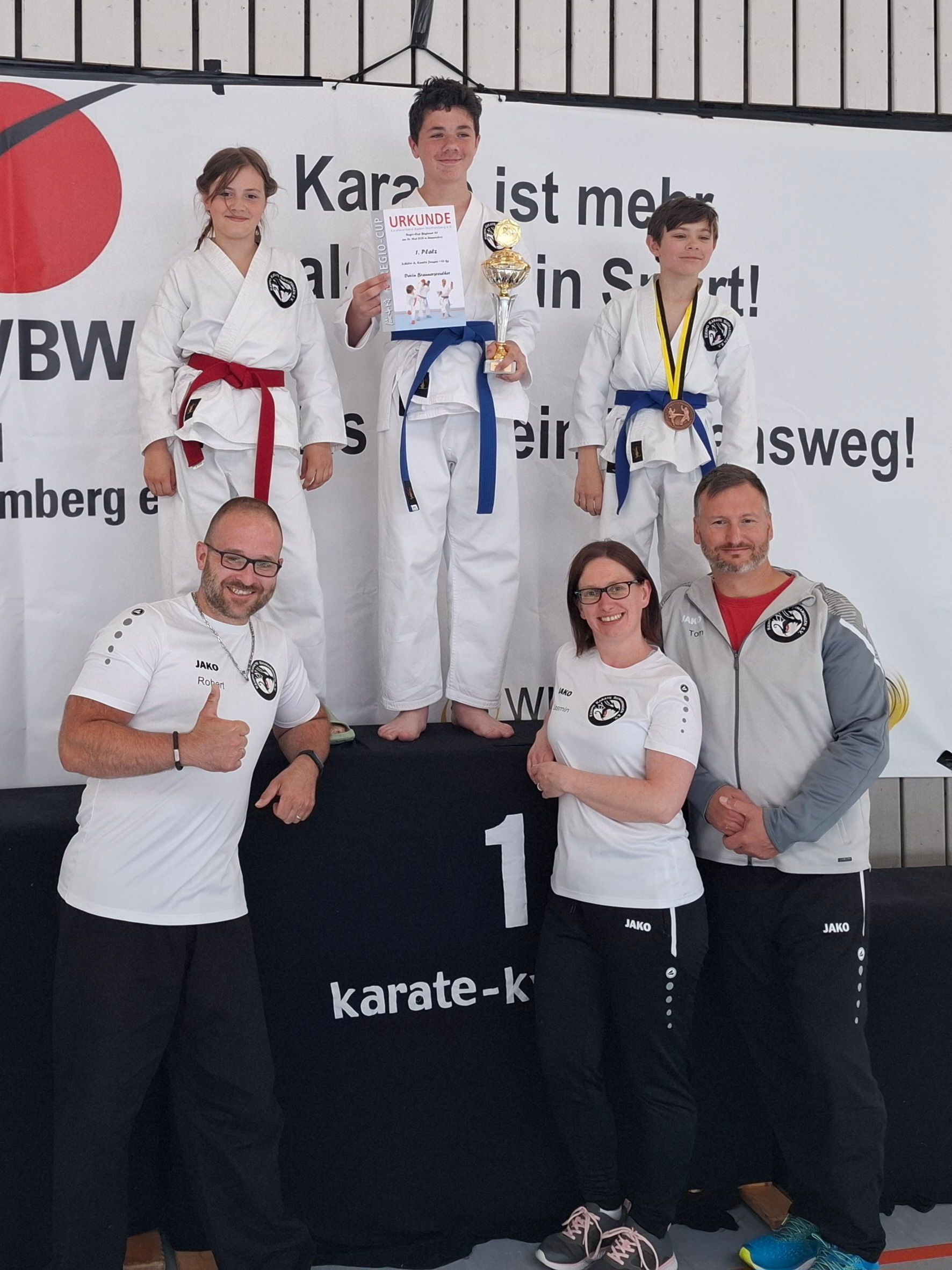 Kempo Karate Sigmaringen e.V. ein Verein für Kinder, Jugendliche, Erwachsene. Kampfsportverein mit der Stilrichtung Shaolin Kempo. Karateverein mit Vereinsleben.