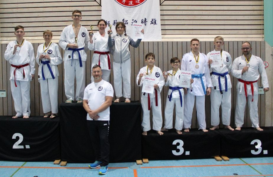 Kempo Karate Sigmaringen e.V. ein Verein für Kinder, Jugendliche, Erwachsene. Kampfsportverein mit der Stilrichtung Shaolin Kempo. Karateverein mit Vereinsleben.