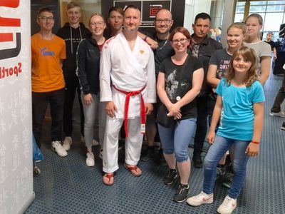 Kempo Karate Sigmaringen e.V. ein Verein für Kinder, Jugendliche, Erwachsene. Kampfsportverein mit der Stilrichtung Shaolin Kempo. Karateverein mit Vereinsleben.