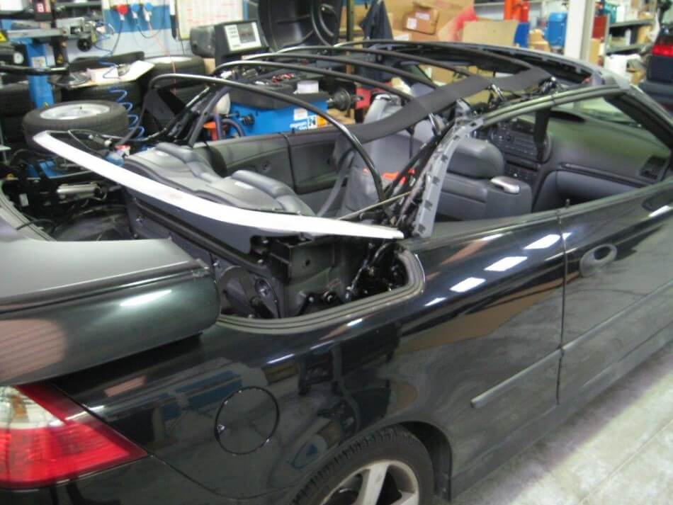 lavorazione capote auto