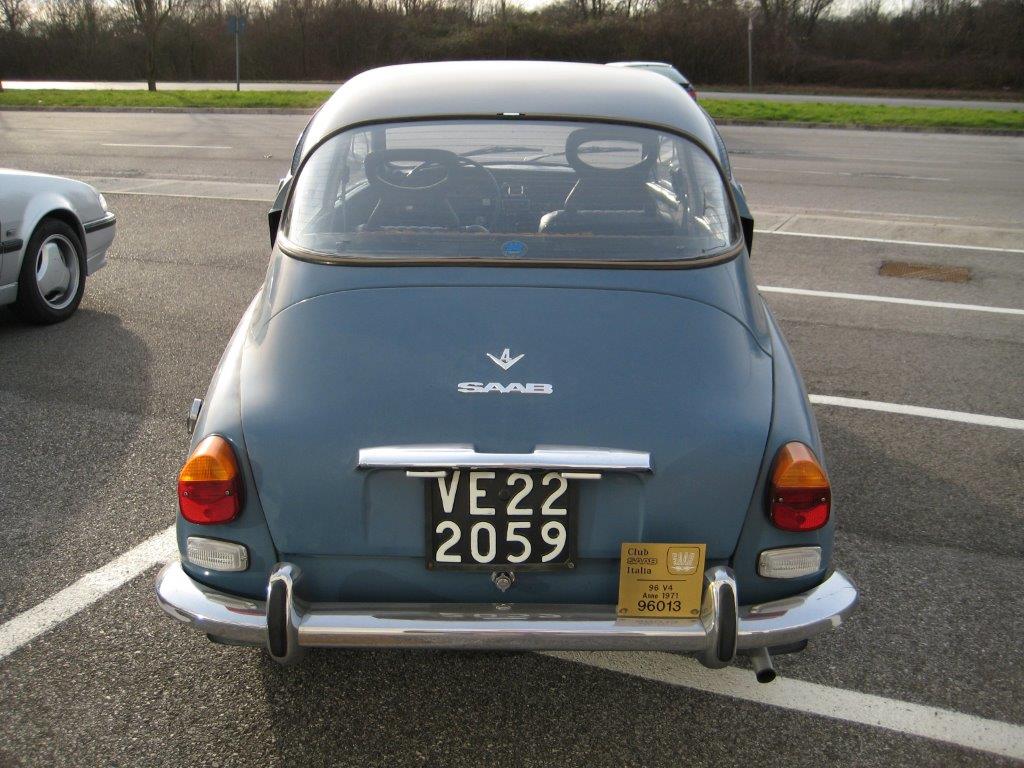 Maggiolino d'epoca Saab