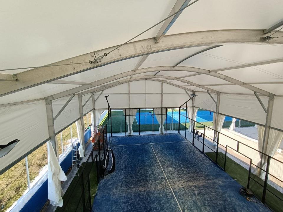 Tetto per campo da padel