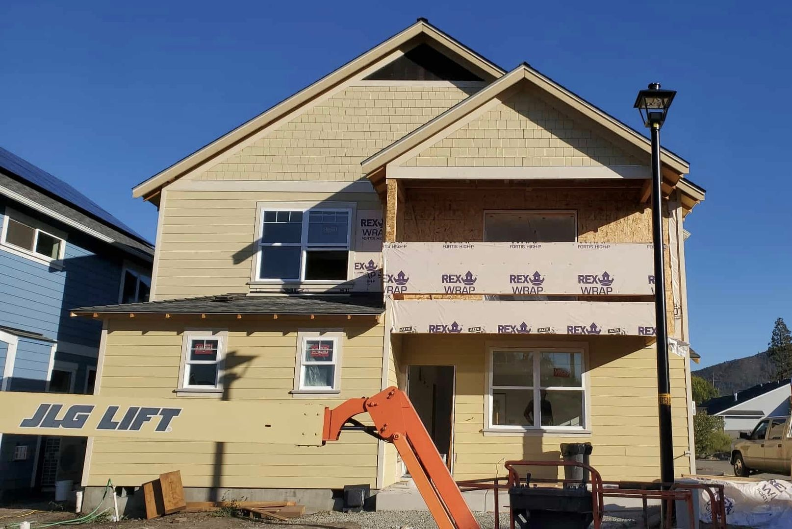Next Gen Contracting owner and licensed general contractor team in Southern Oregon