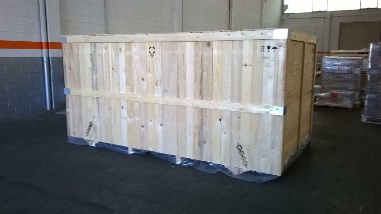 Cassa in legno per spedizioni