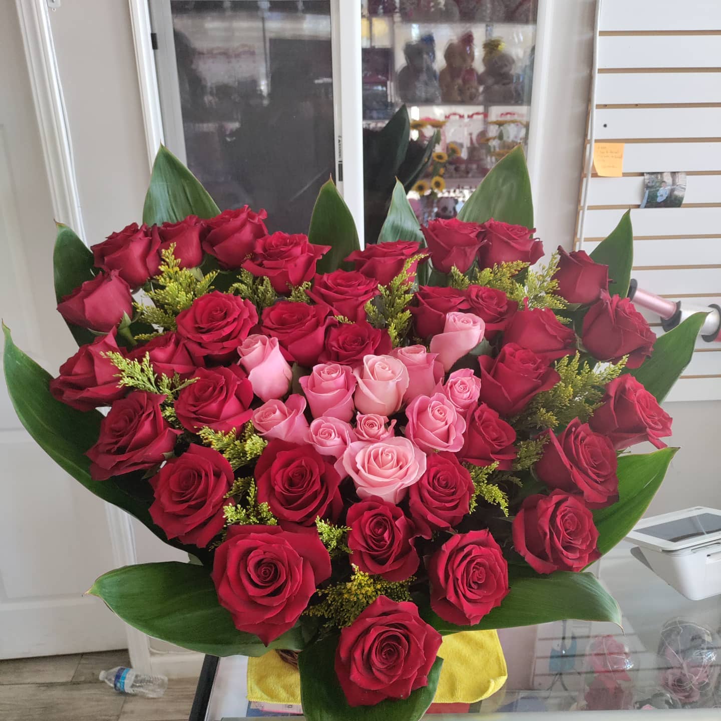 Pink And Red Rose Bouquet — Orange, CA — Sunflower Florist Florists Flowers Local Flower Delivery (714) 244-9764