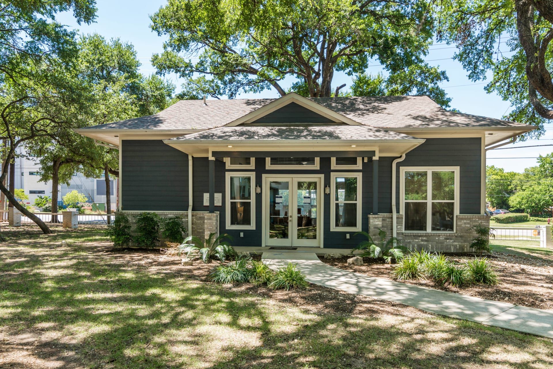 Luxury Apartments in Austin, TX South Lamar Village