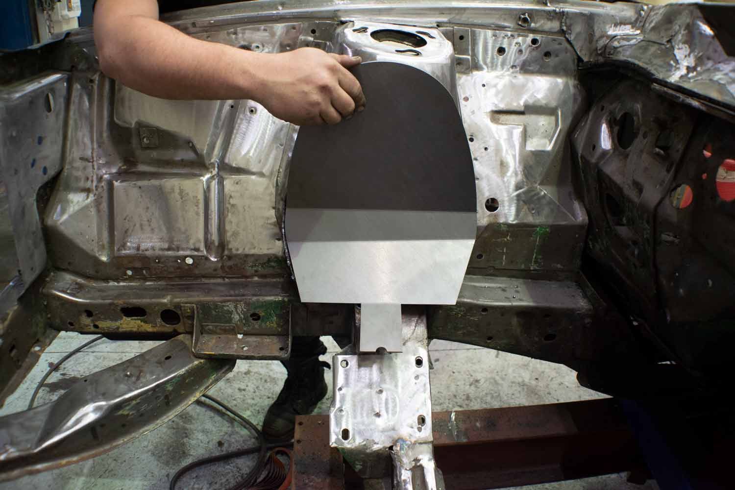hold up plate to start trimming