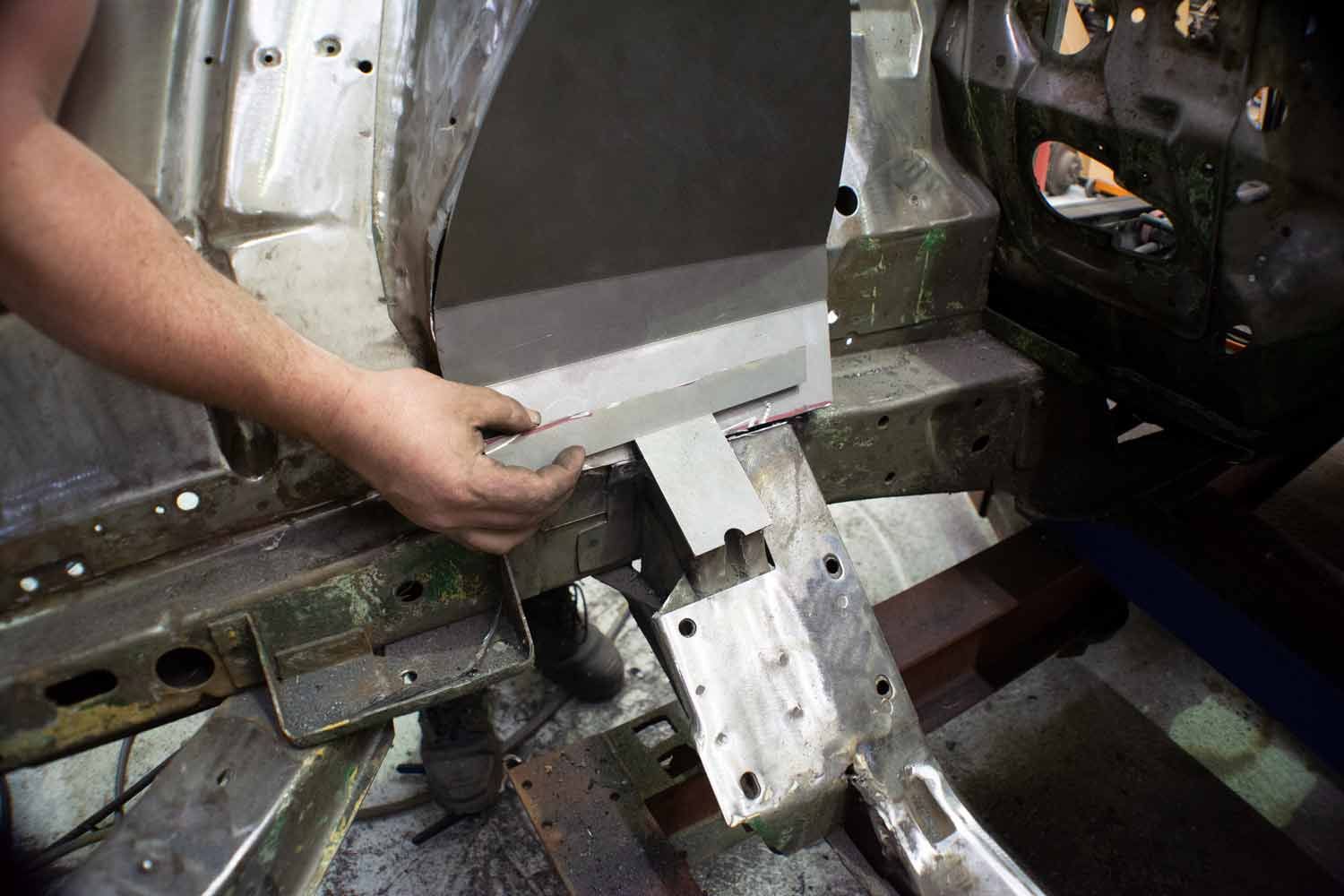 trim lower plate