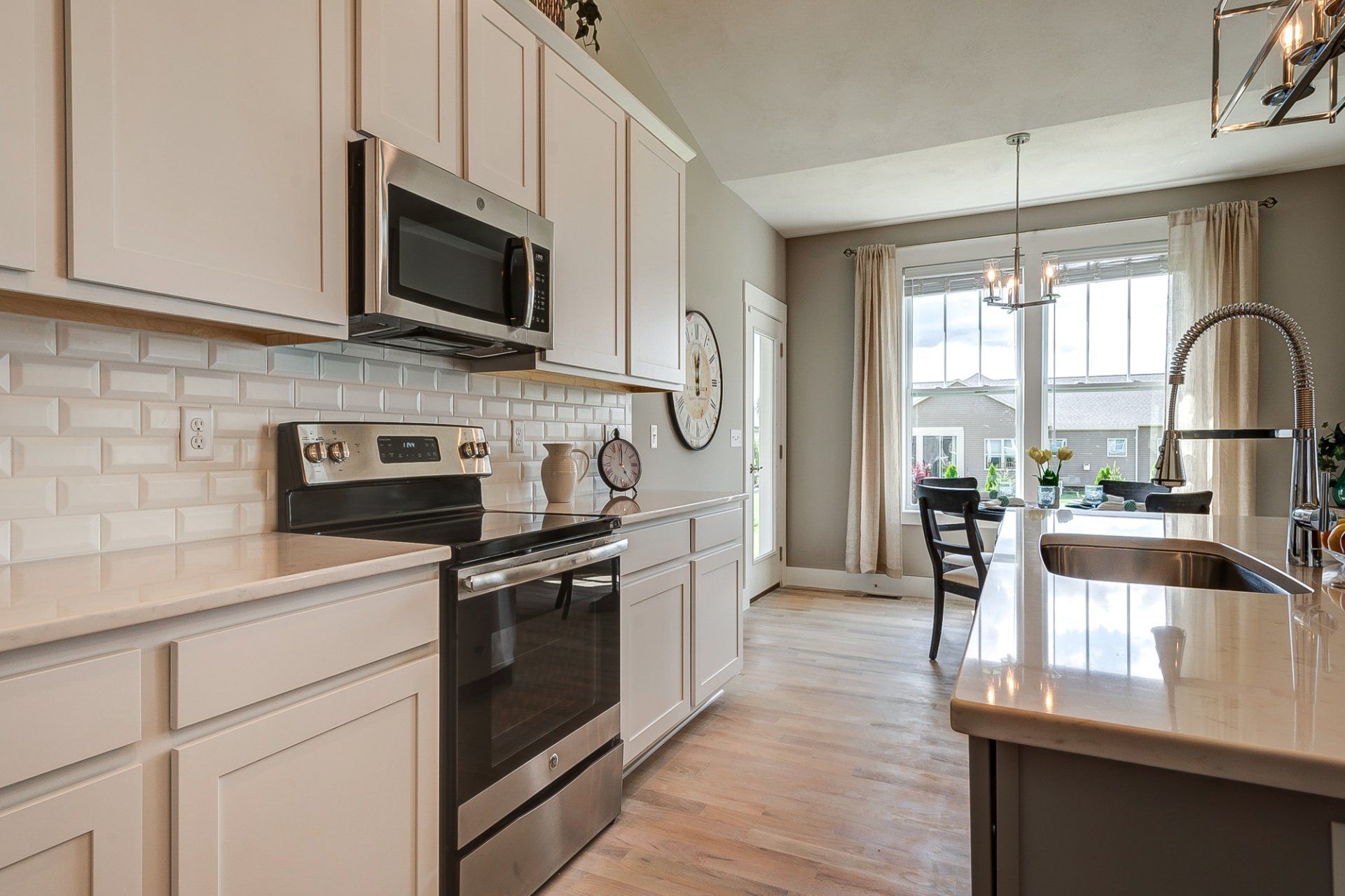 kitchen and dinette in background
