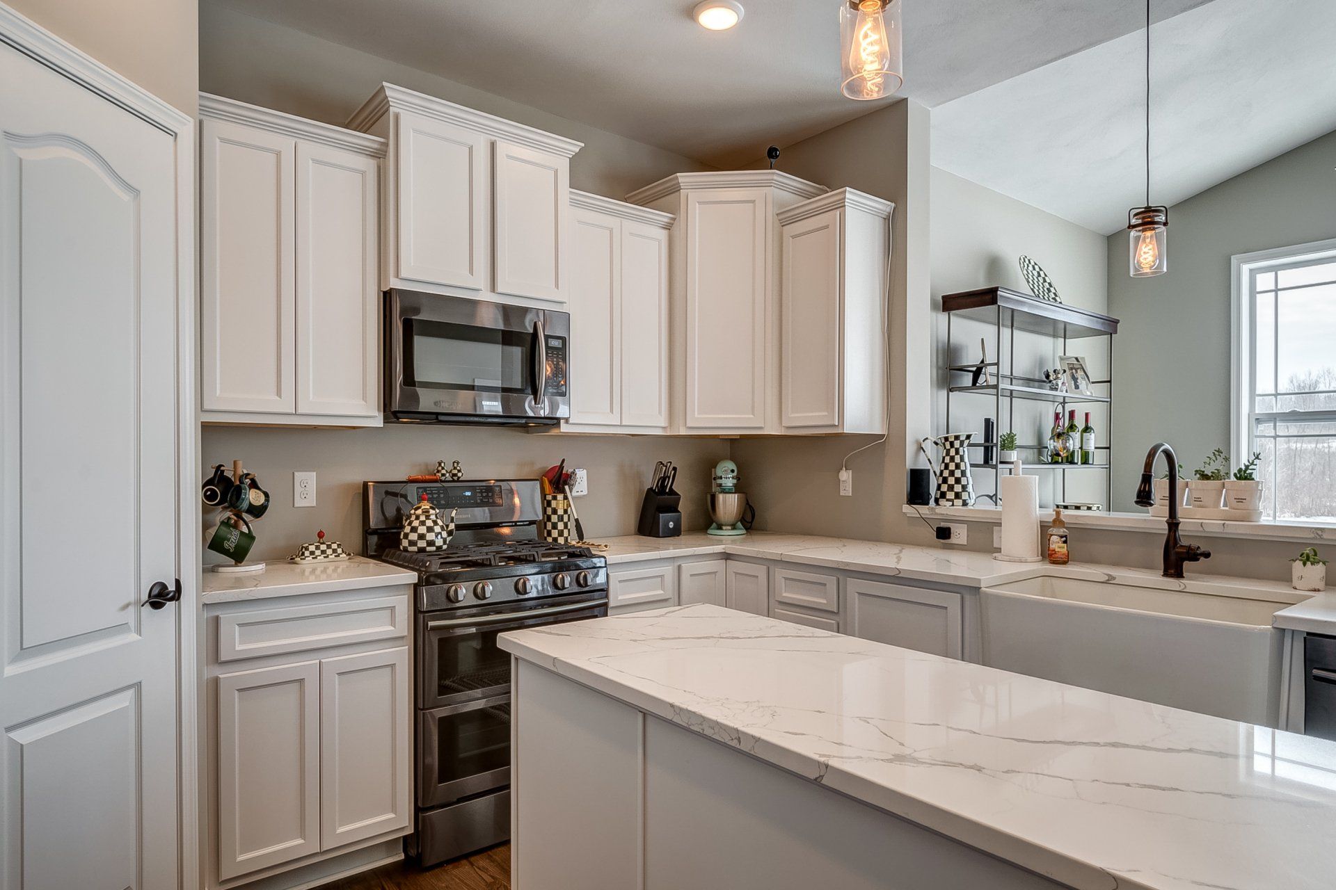 kitchen cabinets and appliances