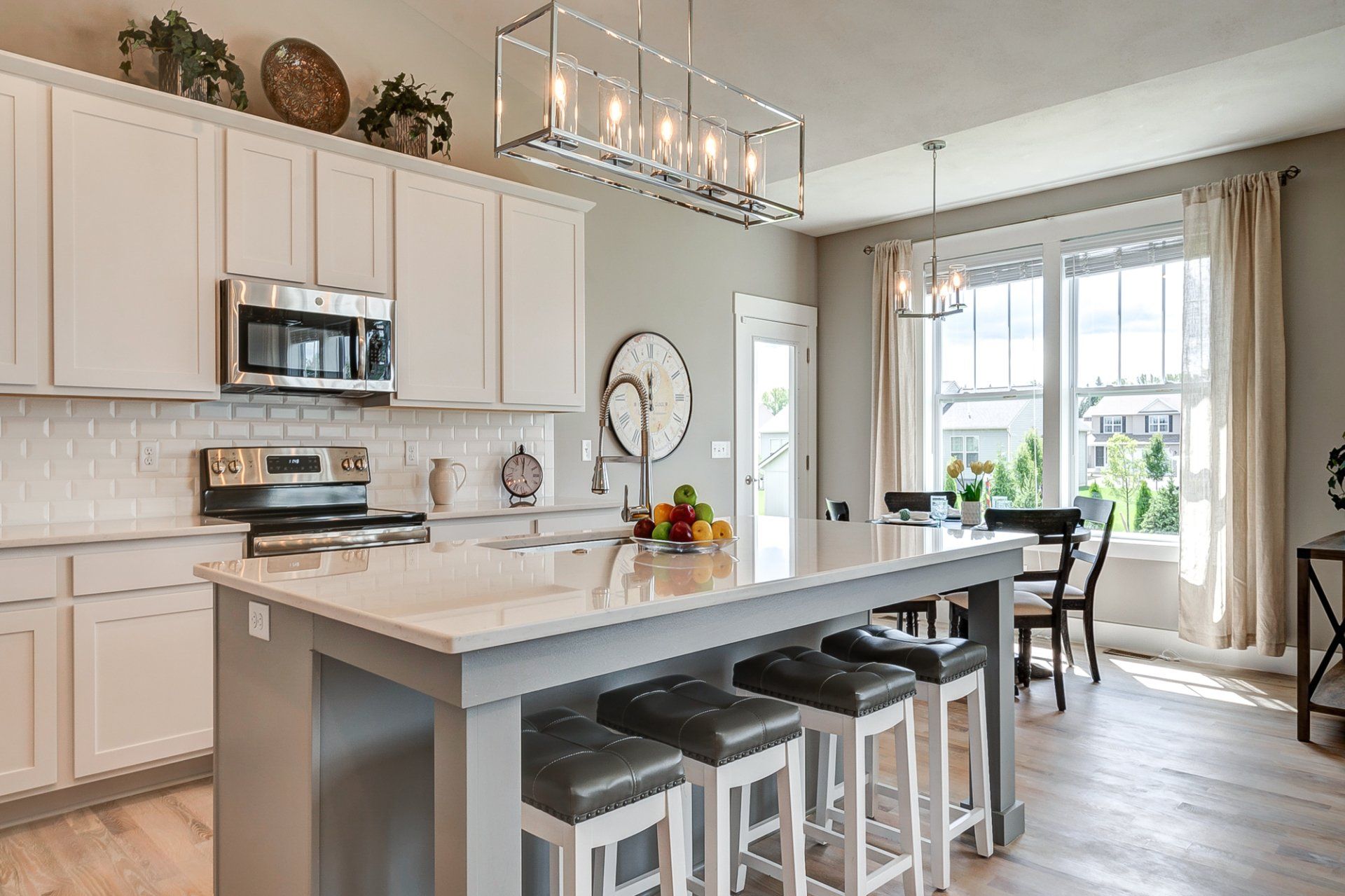 kitchen with dinette in background