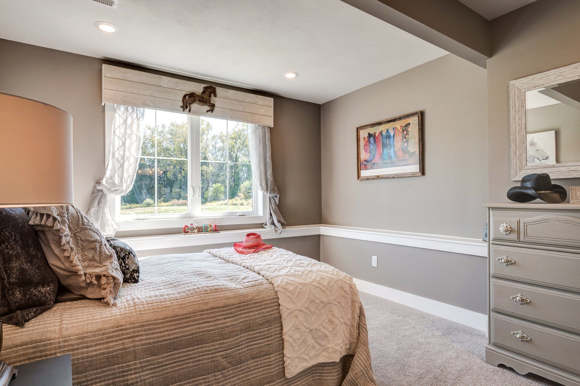 bedroom with two windows next to eachother