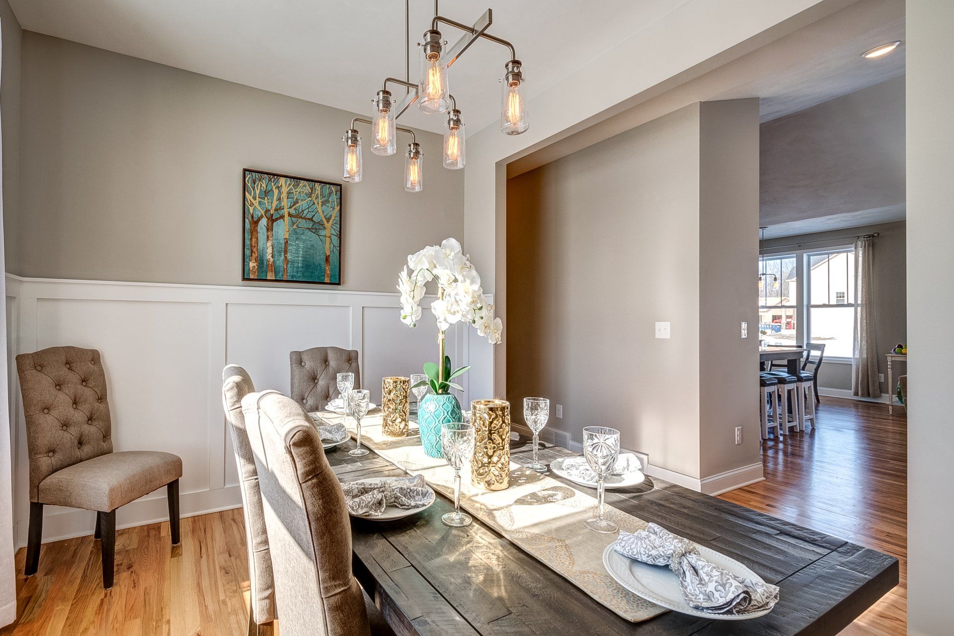 dining room and 6 person table set