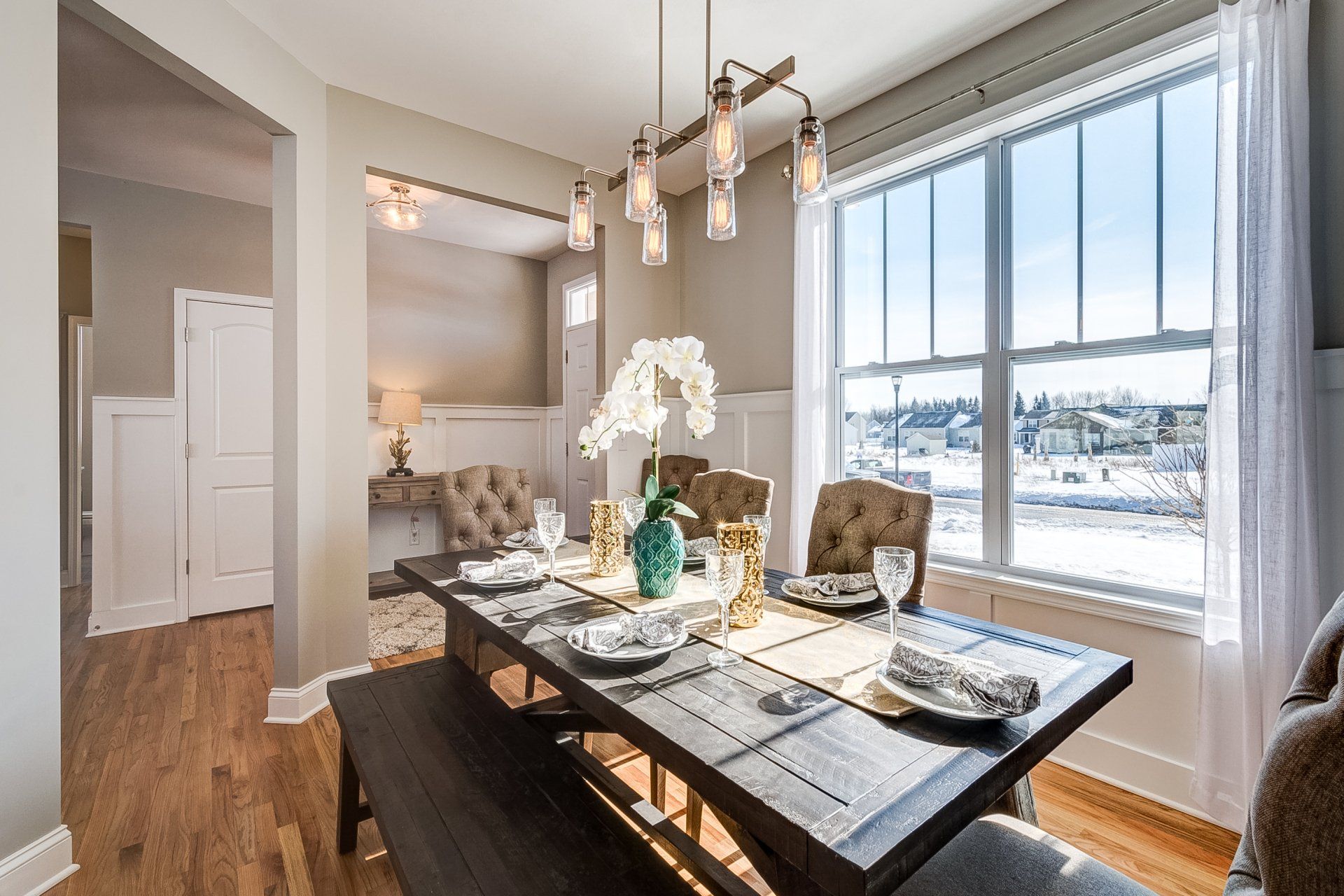 dinning room set with bench