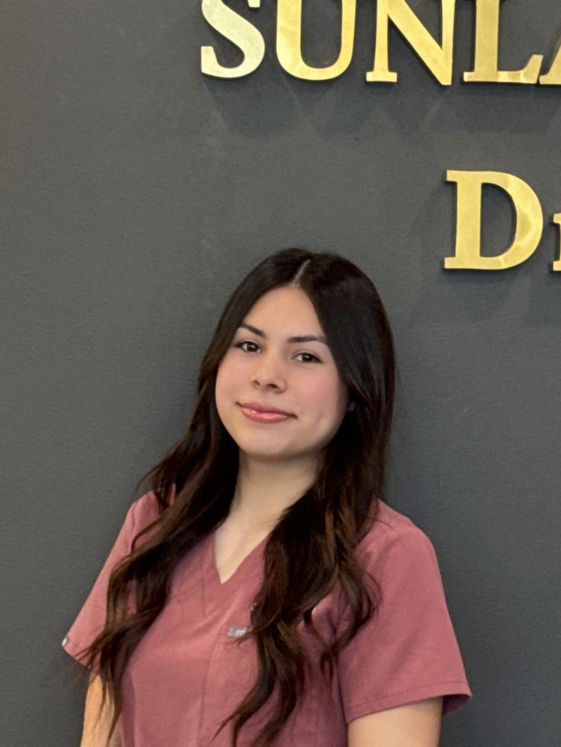 Danna - Dental Assistant