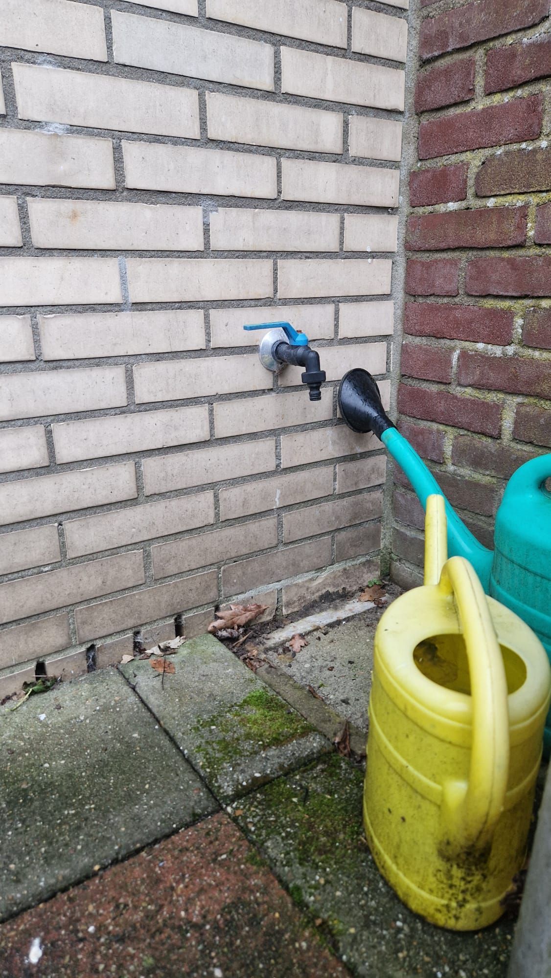 Oude buitenkraan Driebergen